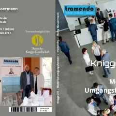 Romy Wassermann, Vorstandsmitglied der Deutschen Knigge-Gesellschaft, präsentiert "Knigge 2.0 - Moderne Umgangsformen".