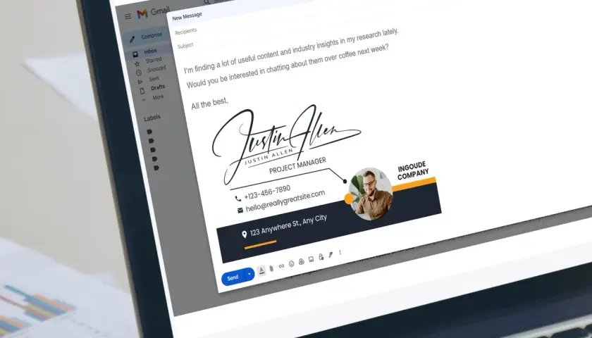 Justin Allen, Projektmanager, lädt zu einem Kaffee ein, um über Brancheneinblicke zu sprechen. Seine E-Mail-Signatur ist auf einem Laptop zu sehen.
