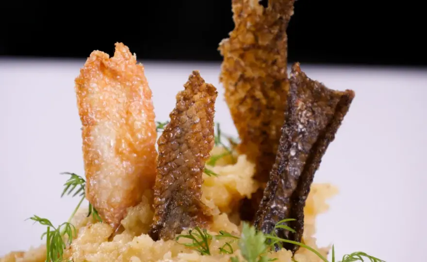 Fischhaut essen - Ja oder Nein? So wird sie knusprig!