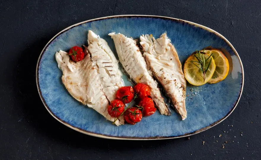 Fisch am Tisch zerlegen - So gelingt elegantes Filetieren